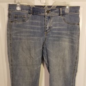 2 pairs of New York and Co capris